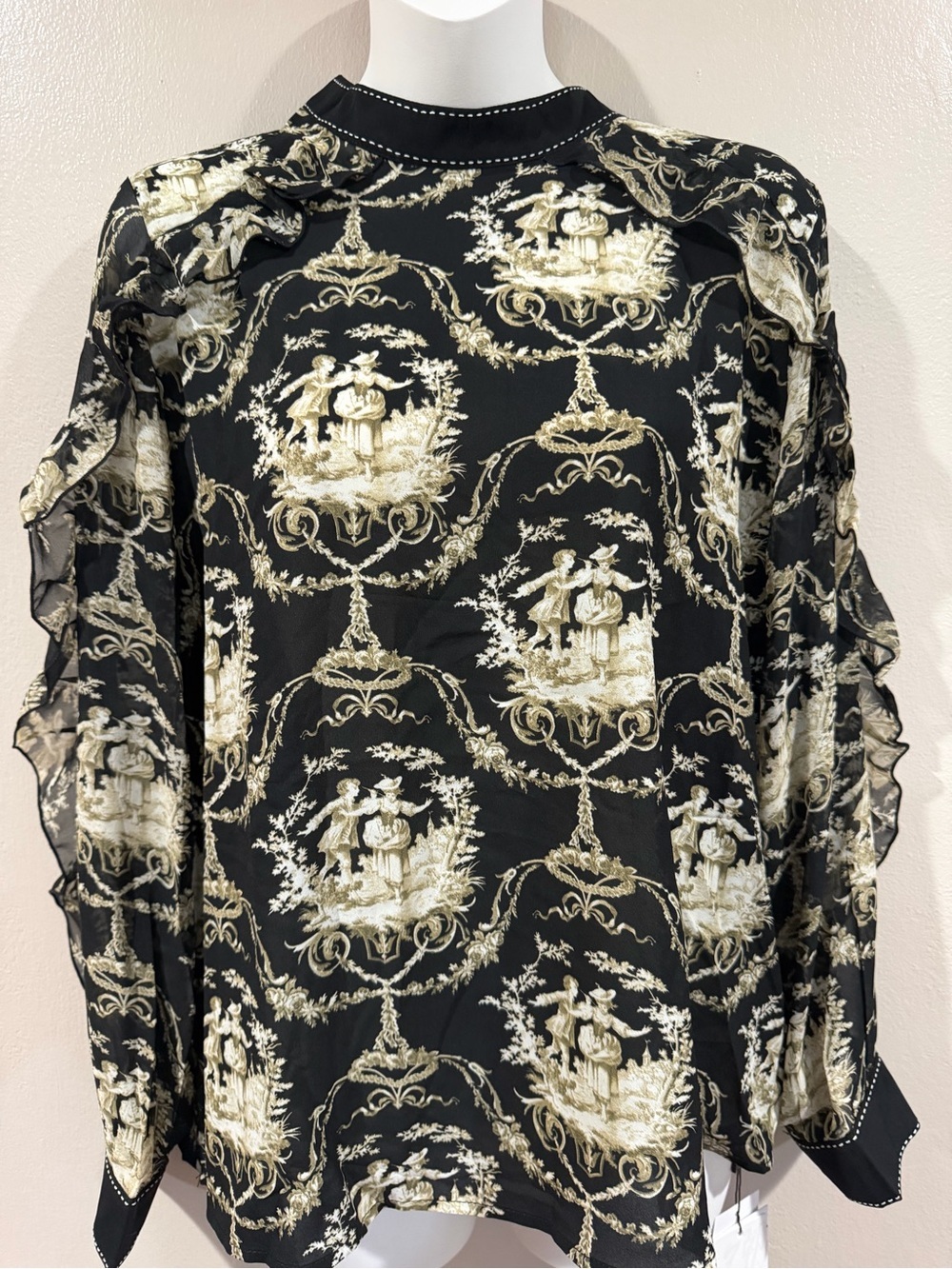 New with Tag Black and Gold Ruffle Long-Sleeve Women's Top medium
